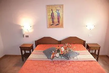 Hotel Dora Carrare