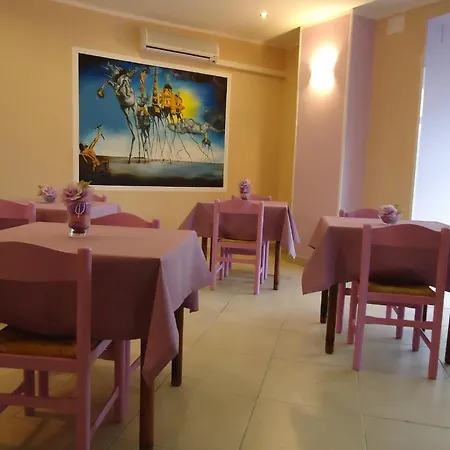 Dora Hotel