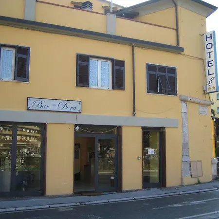 Dora Hotel Carrara