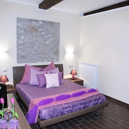 Dora Hotel 2*