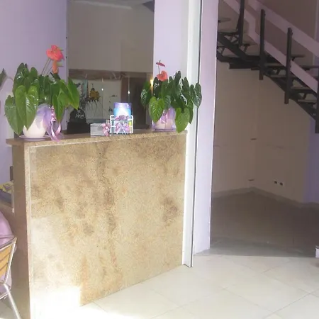 Dora Hotel