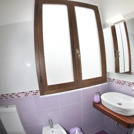 Hotel Dora Carrara
