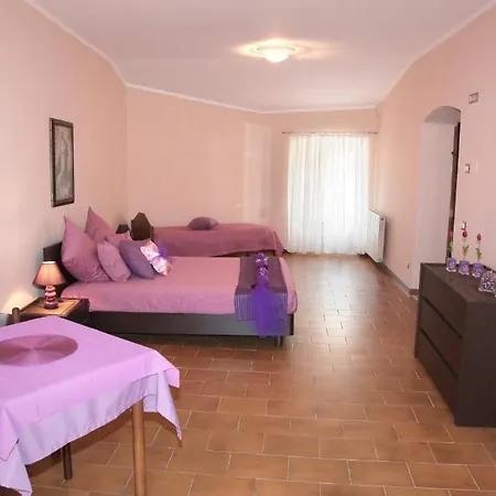 Dora Hotel