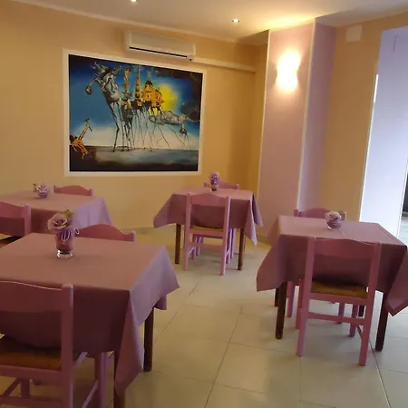 Dora Hotel Carrara