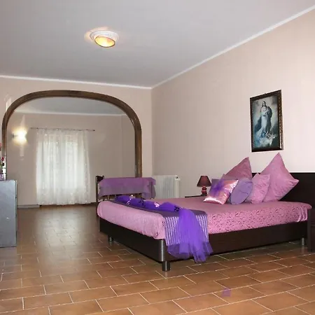 Dora 2* Carrara
